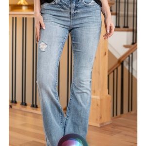 BRAND NEW FLYING MONKEY HIGH WAISTED DESTRUCTION BREAK AWAY JEANS!